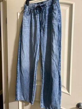 Judy Blue Light Blue Elastic Waist Wide Leg Jeans